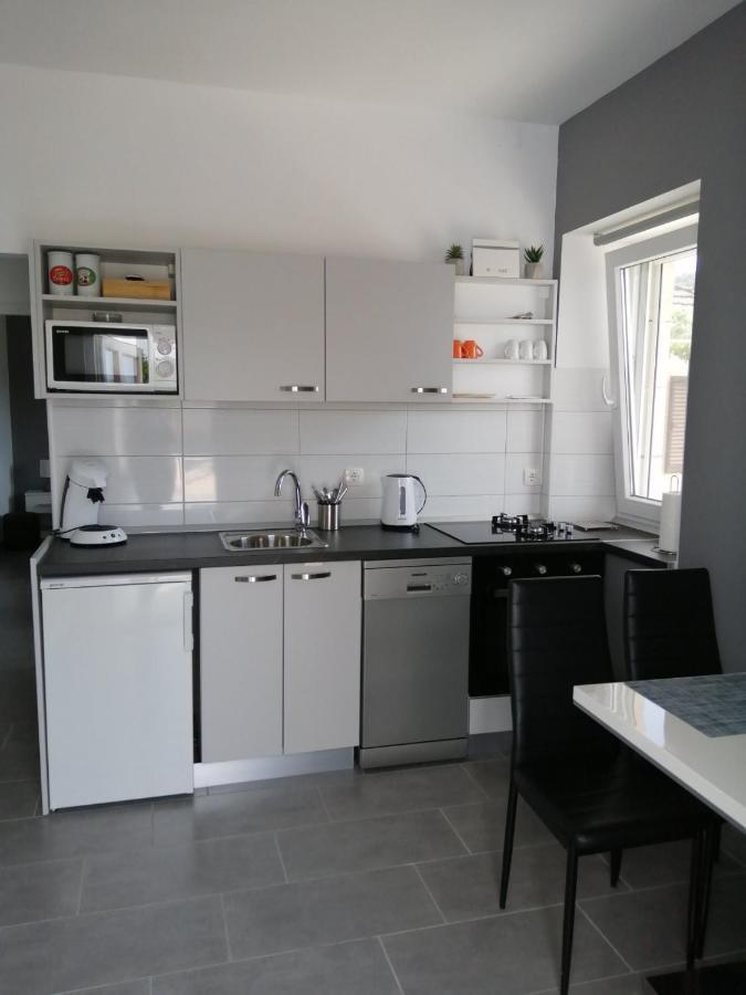 Apartment "Manna Zrnovo Eksteriør billede