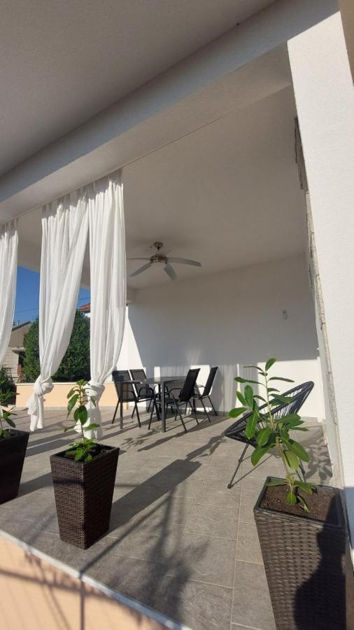 Apartment "Manna Zrnovo Eksteriør billede